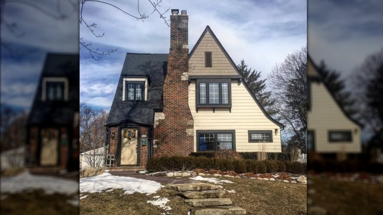 Home with catslide roof, Rochester, MI