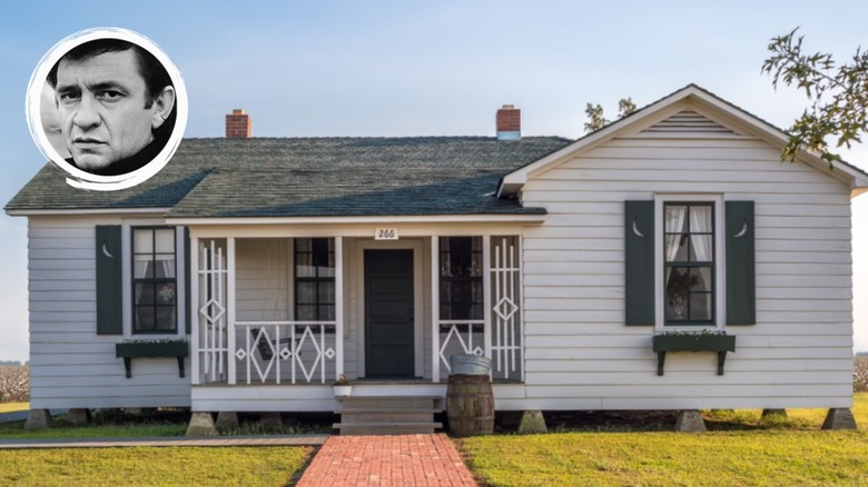 Johnny Cash and his childhood home