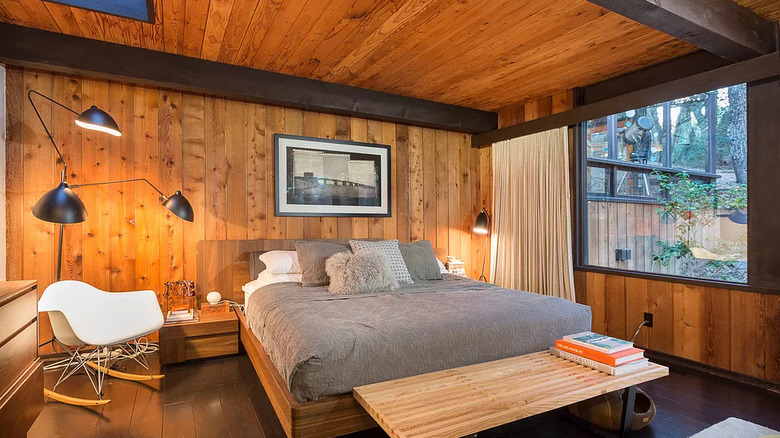 Calabasas home primary bedroom