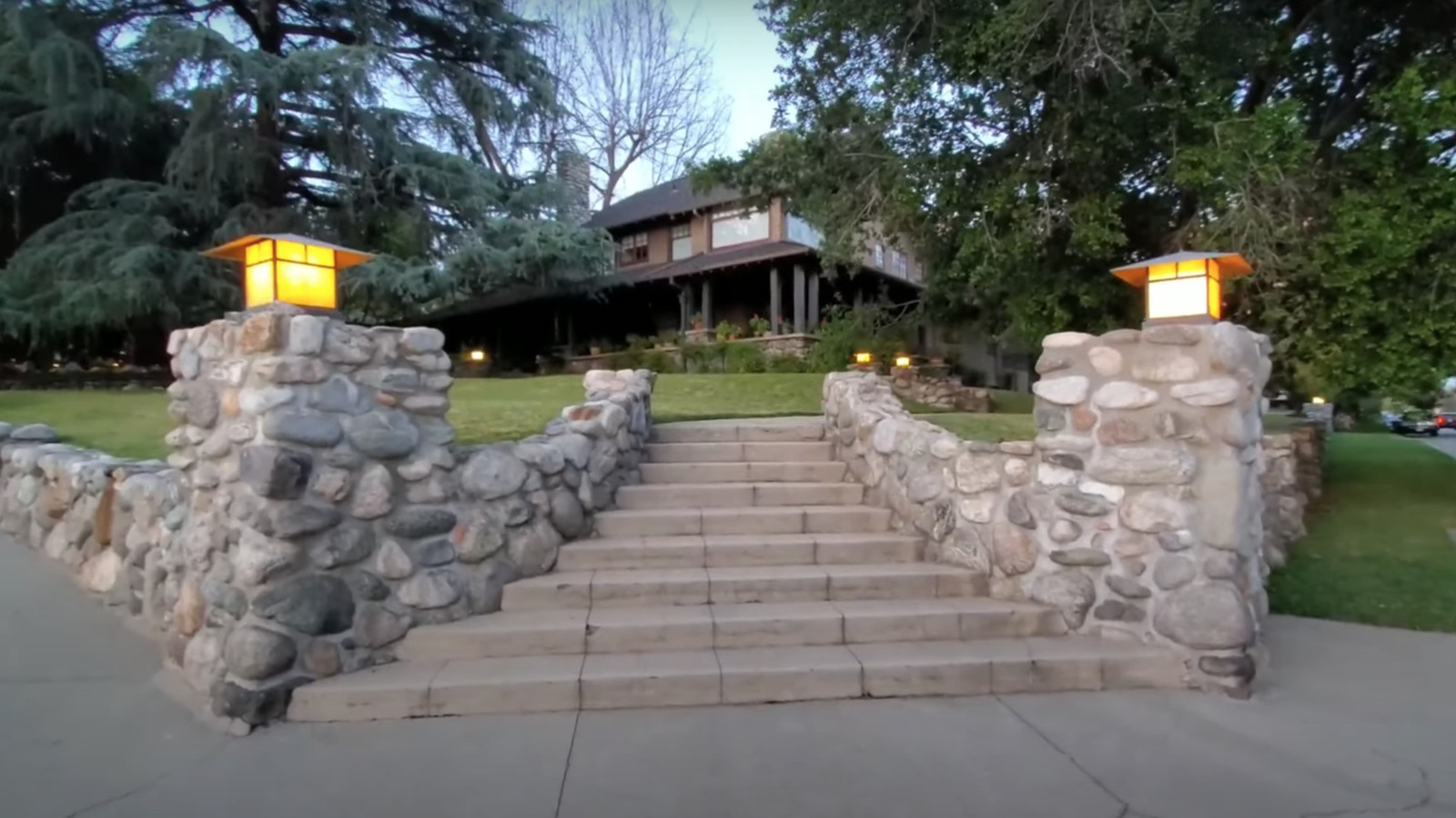 Here's Where You Can Visit The House From Bird Box