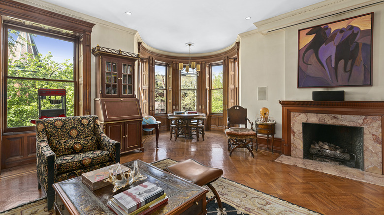 Royal Tenenbaums mansion interior with fireplace
