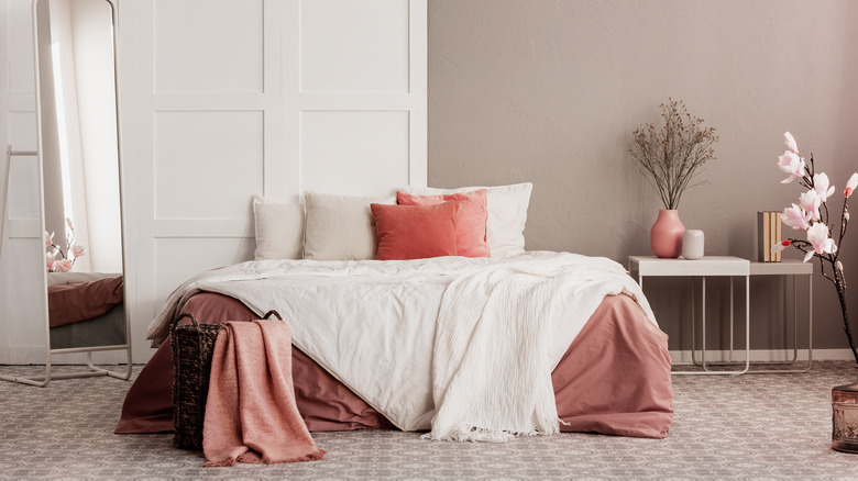 A pink and feminine bedroom 
