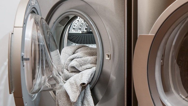 clothes dryer with soggy towels
