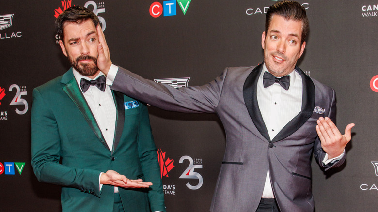 Drew and Jonathan Scott on the red carpet