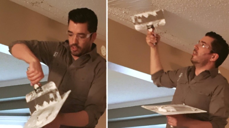 Jonathan Scott plastering over a popcorn ceiling