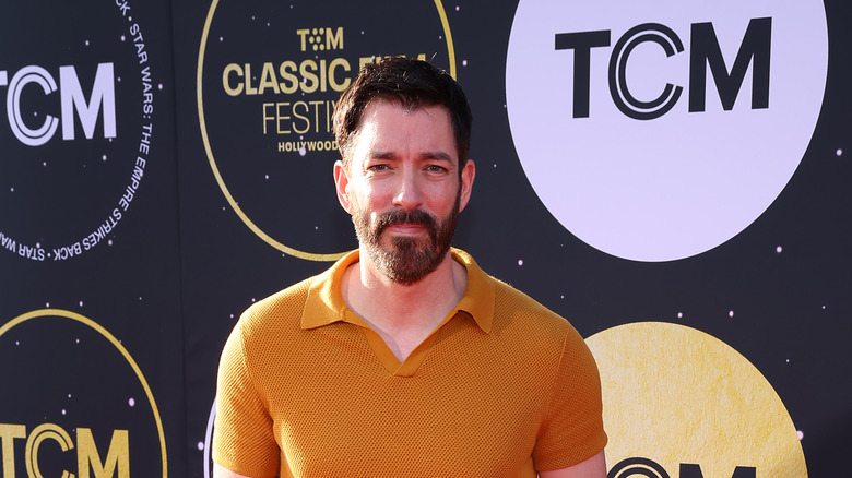 Drew Scott on the red carpet