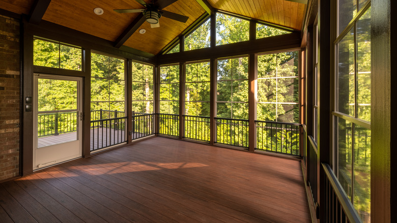 beautiful screened in porch