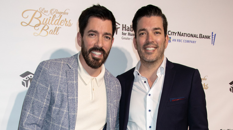 jonathan and drew scott