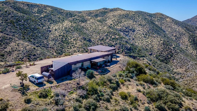 Off-the-grid Arizona property