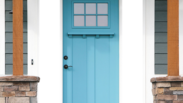 porta d'ingresso blu