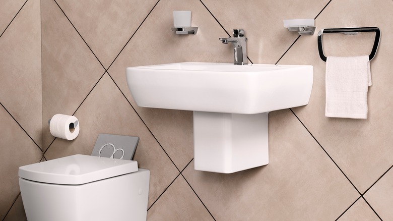 wall-hung bathroom sink