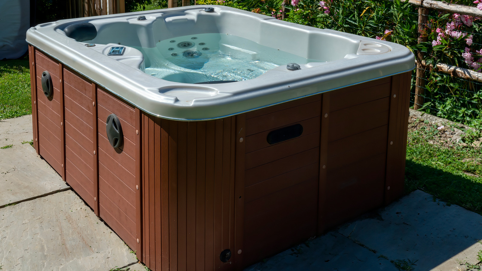 Home Depot Or Lowe's Which Has Better Deals On Hot Tubs?