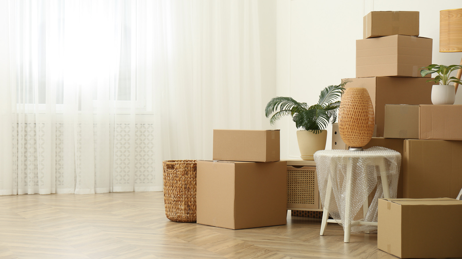 Home Depot Or Lowe's: Which Has Better Deals On Moving Boxes?