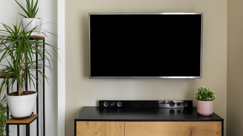 tv wall mounted living room