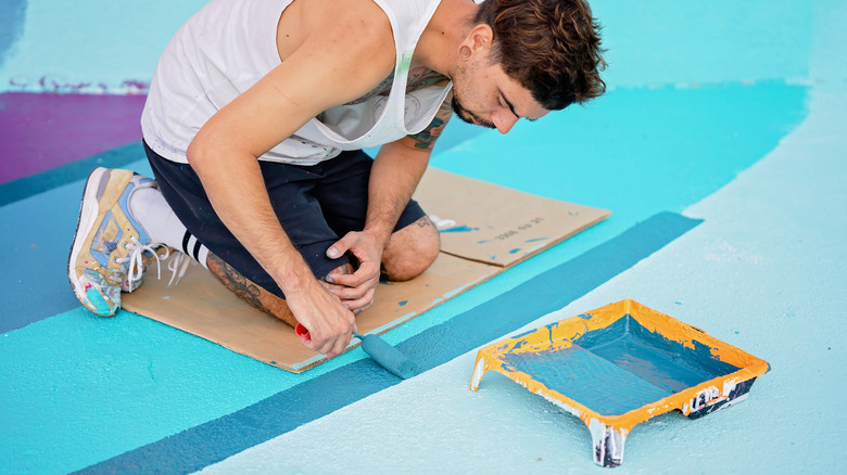 Painting a multi-color floor with a roller