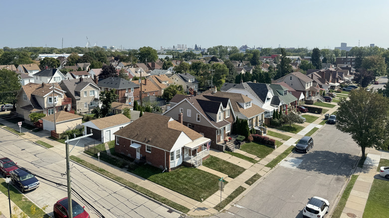 An American neighborhood of houses.