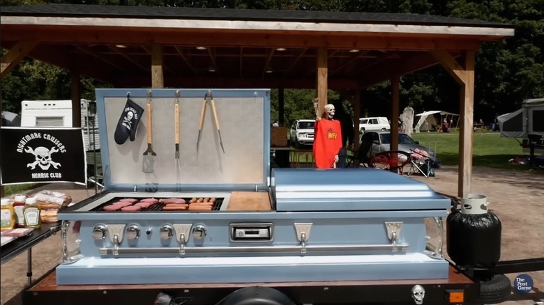 Portable casket grill on trailer