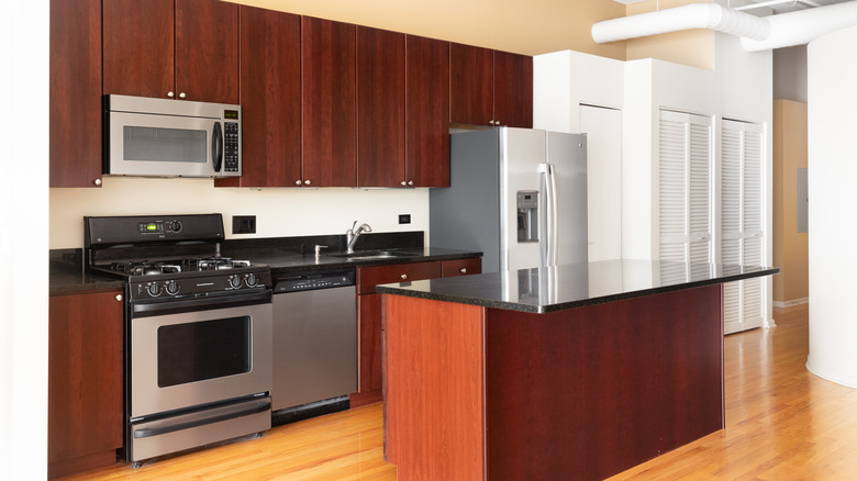 Cherry kitchen cabinets