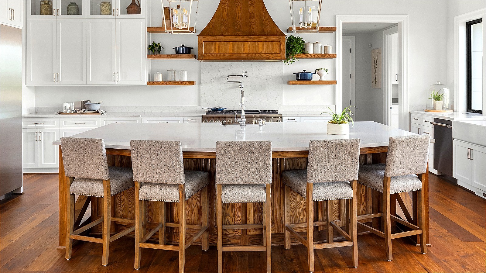 How A Swiffer Can Make Cleaning Your Kitchen Island That Much Easier