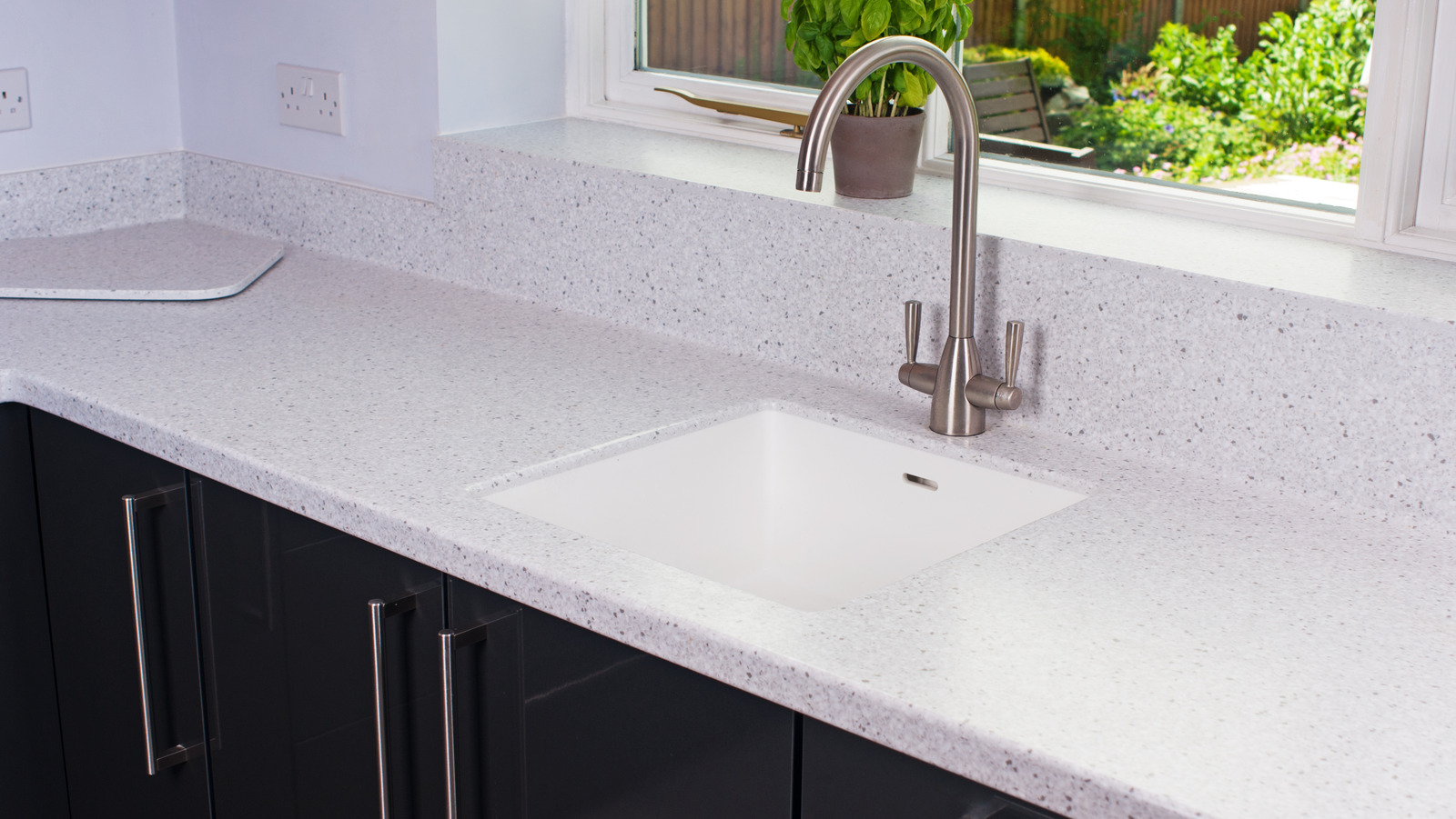 How Long Should Laminate Countertops Last Before They Need To Be Replaced?