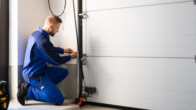 Garage Door Broken Spring Replacement