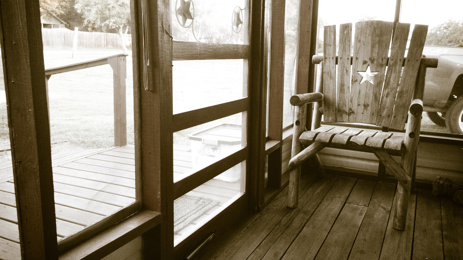 How Much Does It Cost To Install A Screen Around Your Porch? House