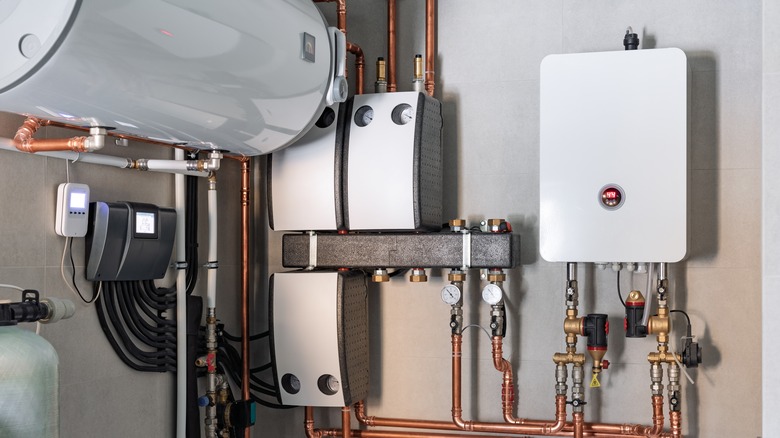 Layout of an electric water heater system