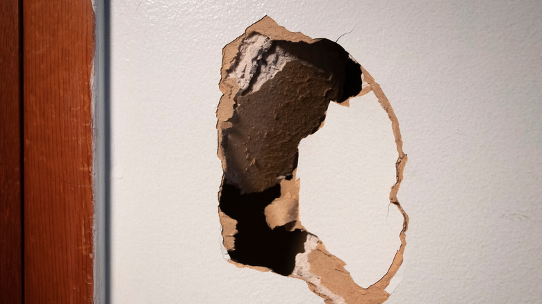 How Much Should It Cost To Repair Drywall