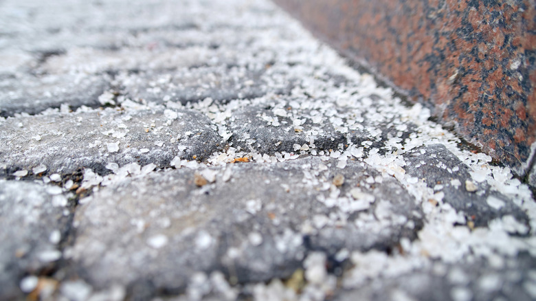 tons of extra de-icing salt left on a road