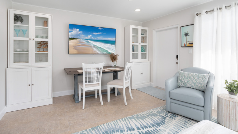 An ocean-themed room