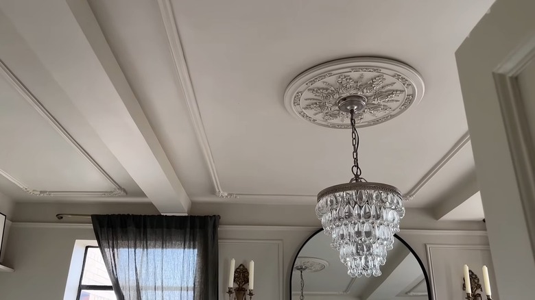 decorative ceiling molding