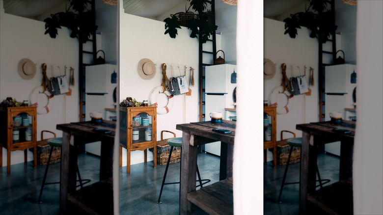Kitchen decorated with homestead core items