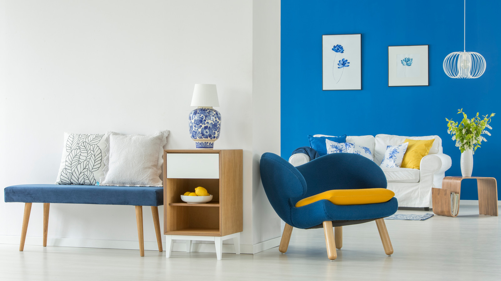 How To Choose The Right Accent Wall In Your Living Room - House Digest