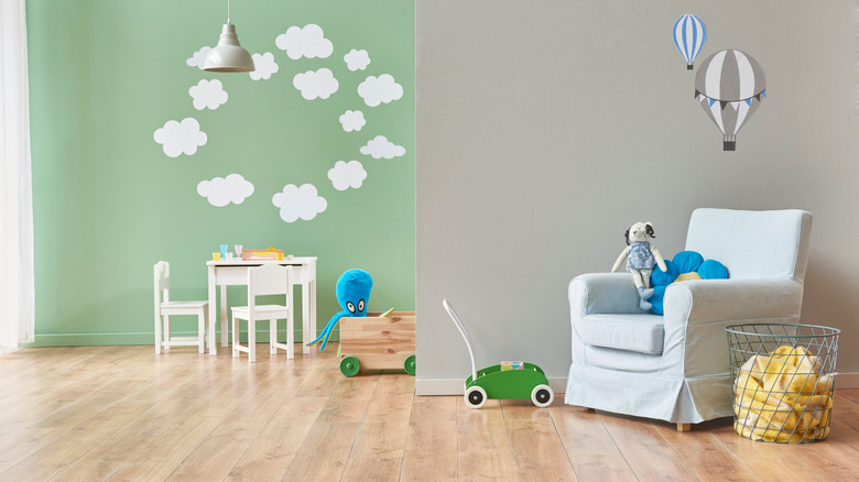 Green kids' playroom