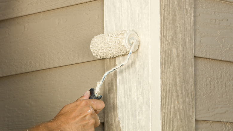 Painting vinyl siding