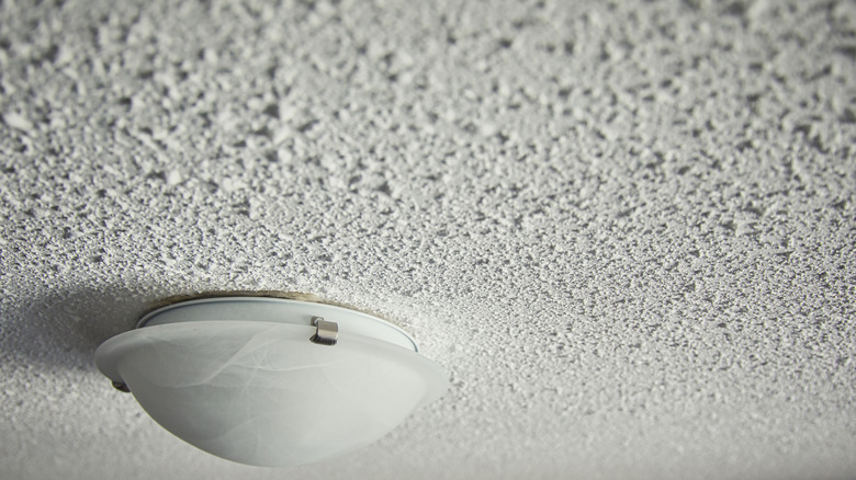 Popcorn ceiling in a room