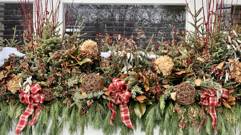 winter holiday window box