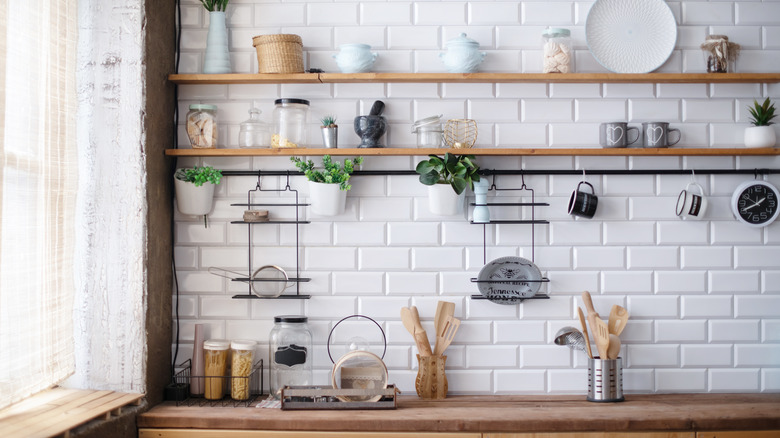 Clean kitchen corner
