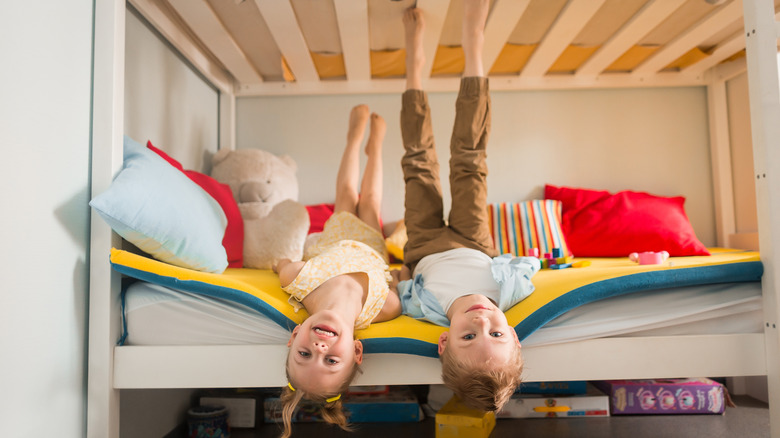 kids on bunk bed