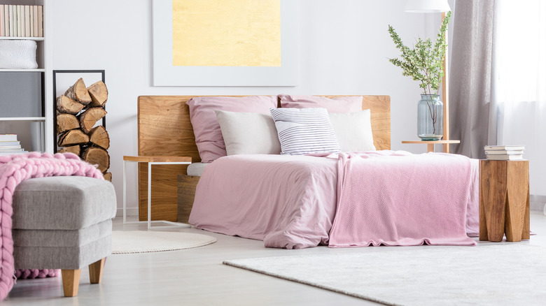 Bedroom with pink bedding