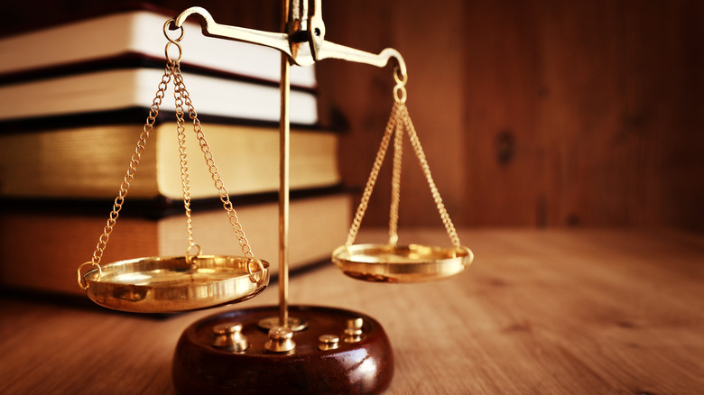 Balancing scales