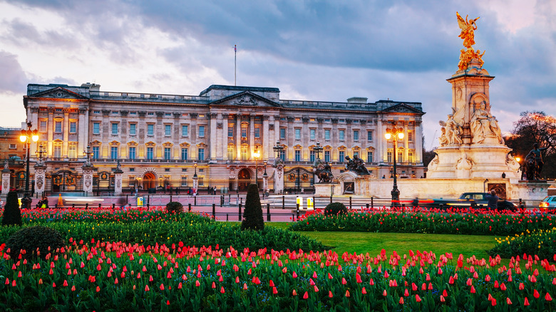 The exterior of Buckingham Palace