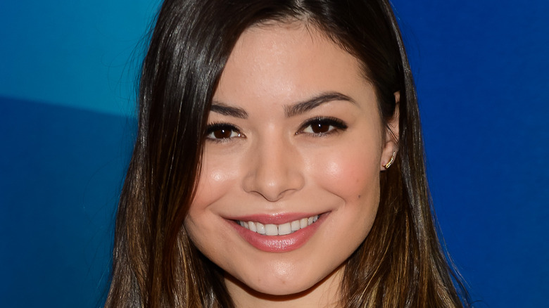 miranda cosgrove smiling