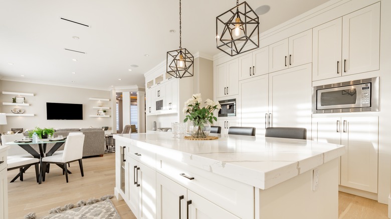 all white kitchen 