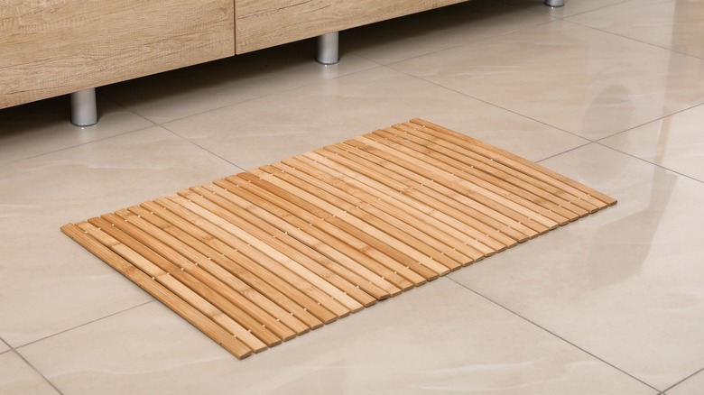 commercial bamboo bath mat