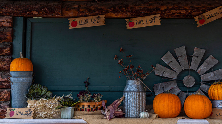 Vintage fall decor in someone's home