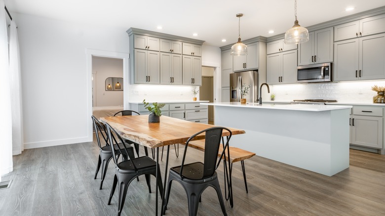 modern farmhouse kitchen