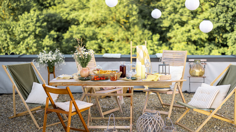 Dining area on roof deck