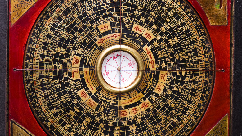Chinese compass