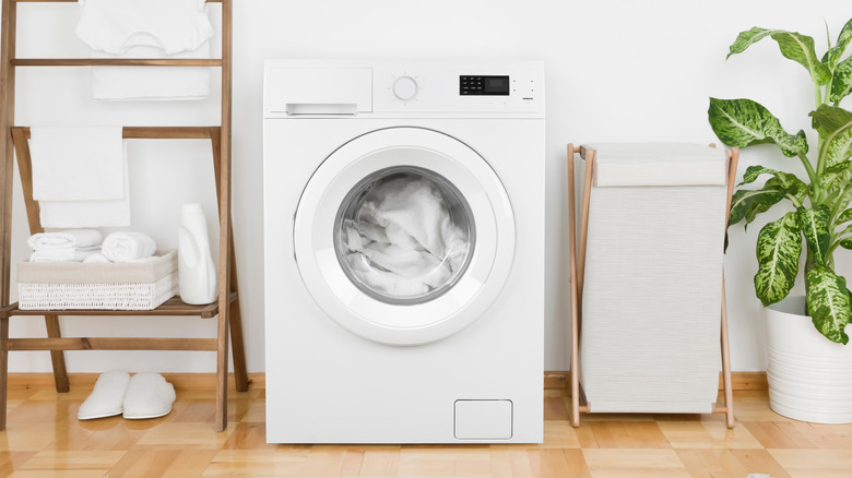 closed washing machine